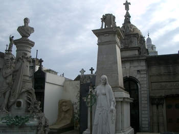 Buenos Aires 2005 - recoleta cemetery 1